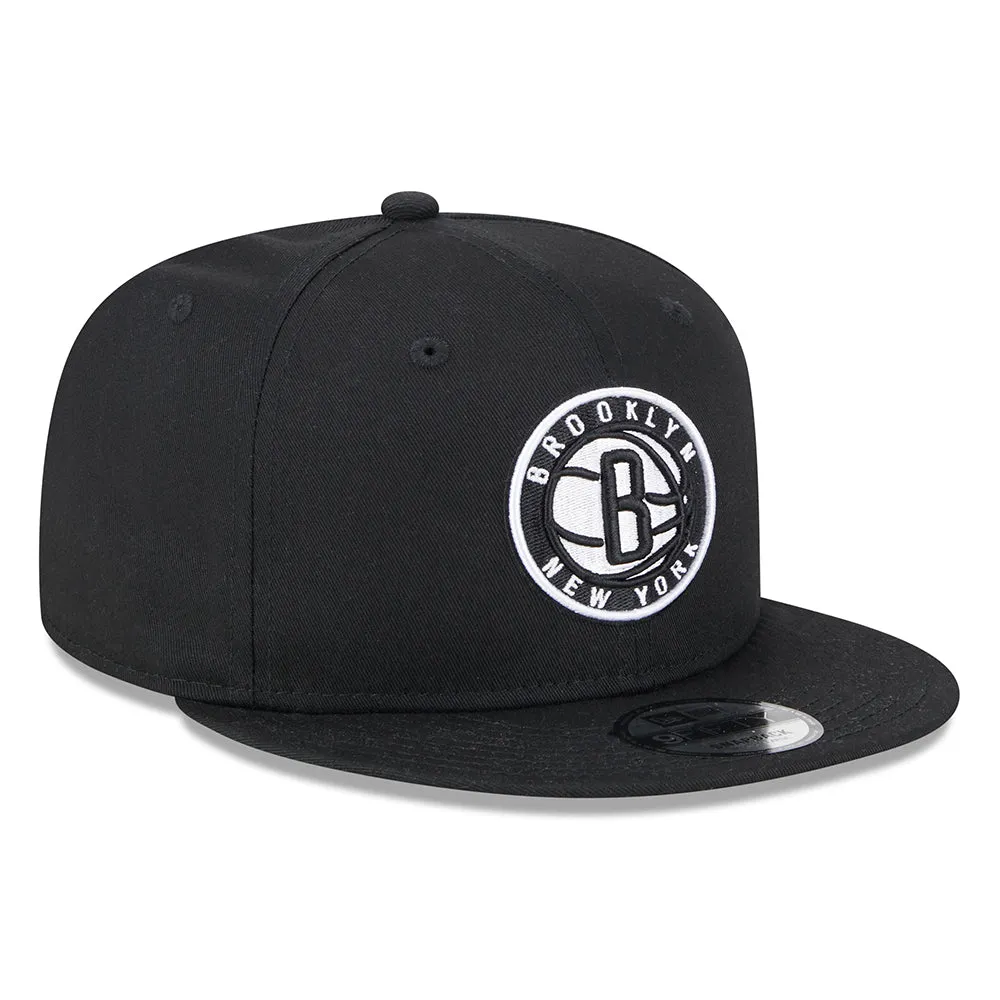 New Era 9FIFTY Brooklyn Nets Snapback Cap - NBA Metallic Arch - Black