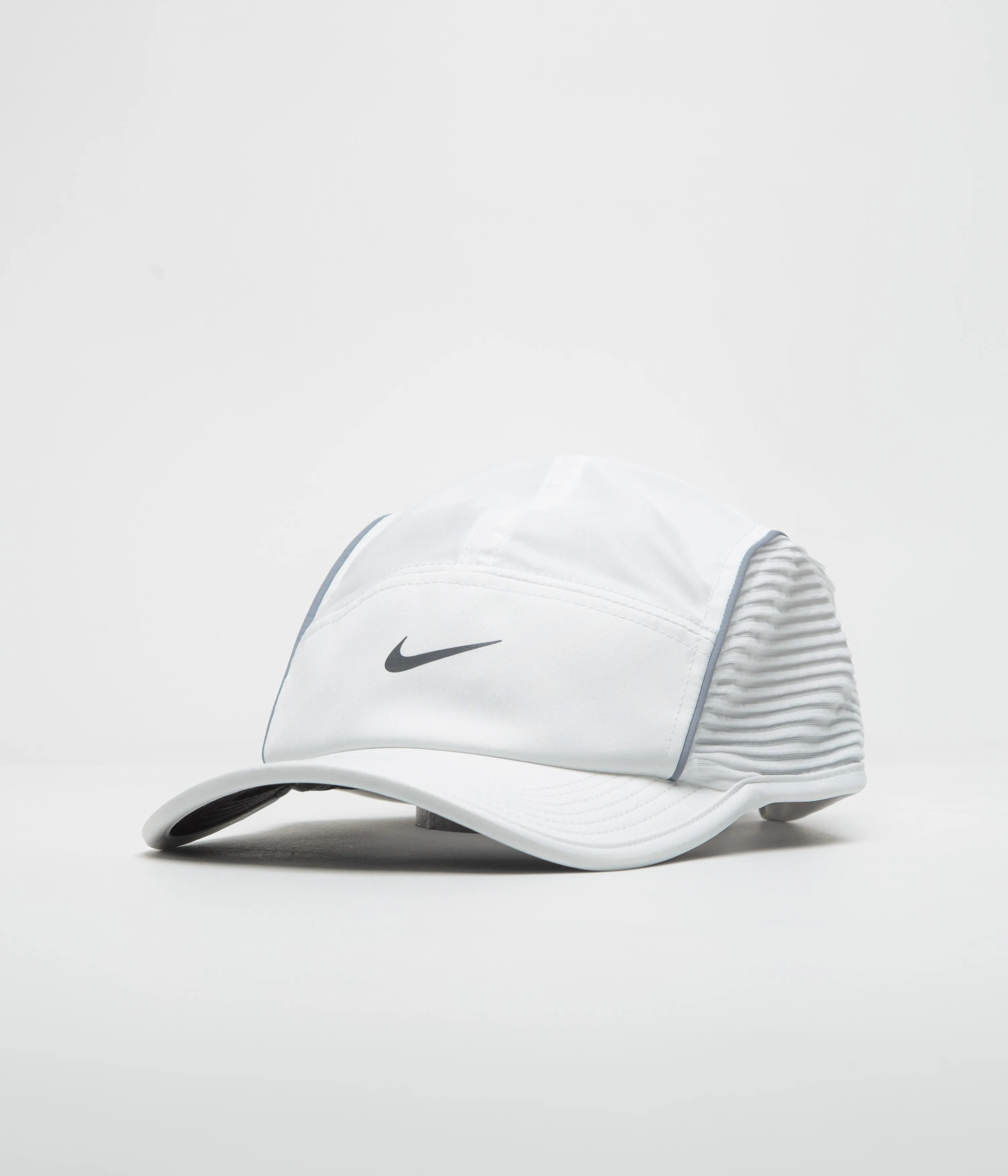 Nike AeroBill Cap - White / Anthracite / Black